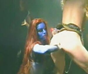 الصبر الاهتزاز, التبول, كس امرأة مقاطع رومانسية سكس سمراء في الحمام